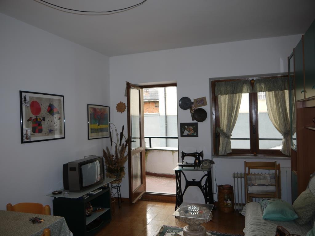 appartamento in vendita a Monastero di Lanzo in zona Chiaves