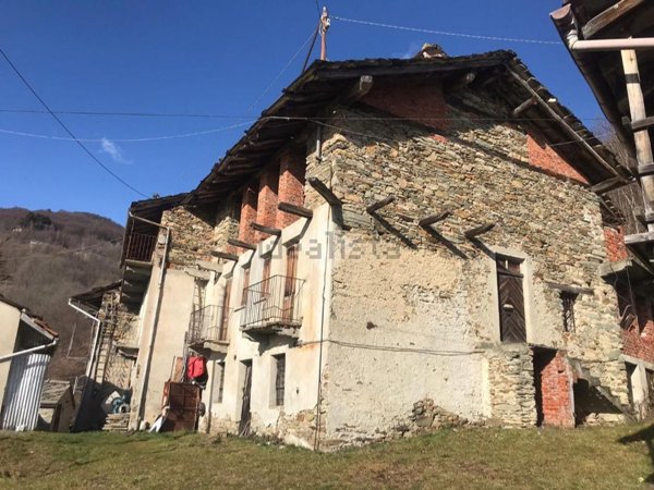 casa indipendente in vendita a Monastero di Lanzo