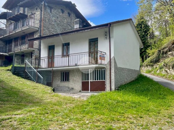 casa indipendente in vendita a Monastero di Lanzo