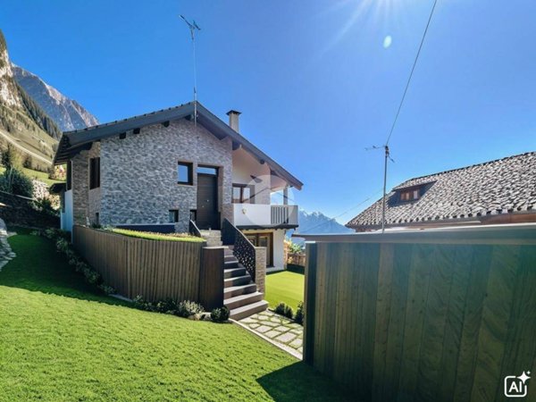 casa indipendente in vendita a Monastero di Lanzo in zona Chiaves