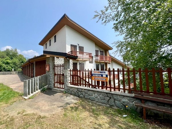 appartamento in vendita a Monastero di Lanzo in zona Chiaves