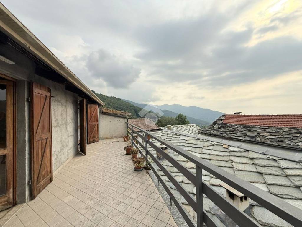 casa indipendente in vendita a Monastero di Lanzo in zona Fornelli