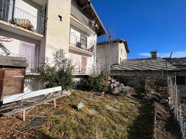 casa indipendente in vendita a Monastero di Lanzo in zona Mecca