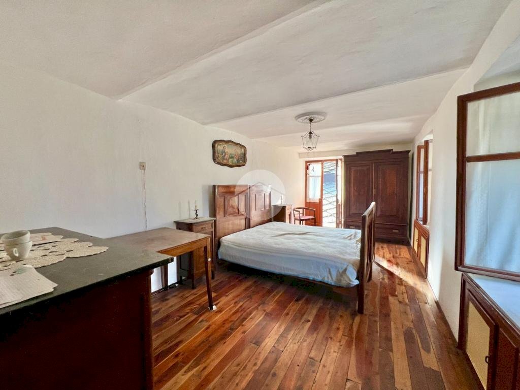 appartamento in vendita a Monastero di Lanzo in zona Chiaves