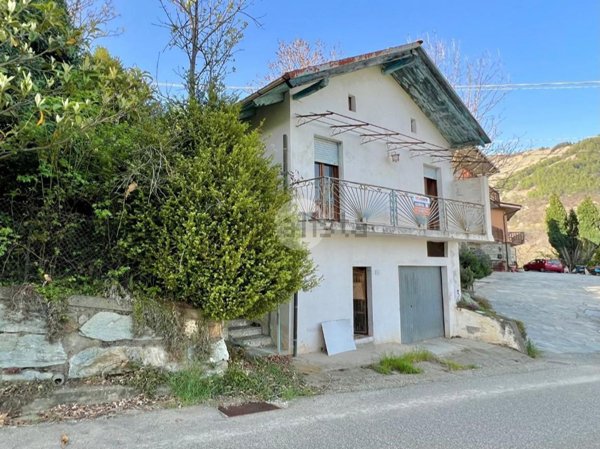 casa indipendente in vendita a Monastero di Lanzo in zona Mecca