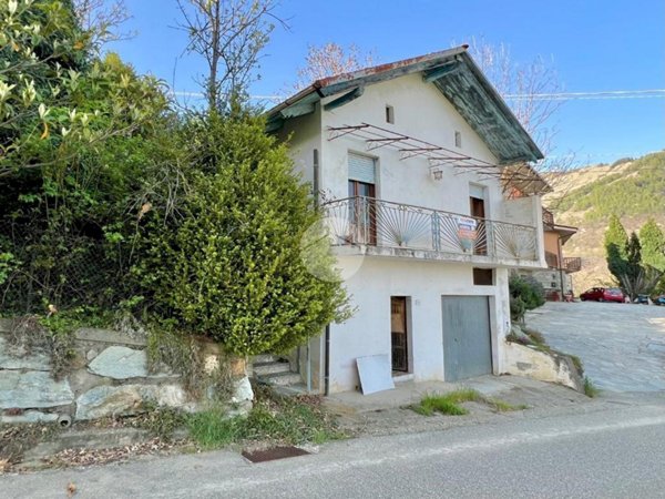 casa indipendente in vendita a Monastero di Lanzo in zona Mecca