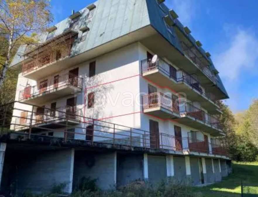 appartamento in vendita a Monastero di Lanzo in zona Chiaves