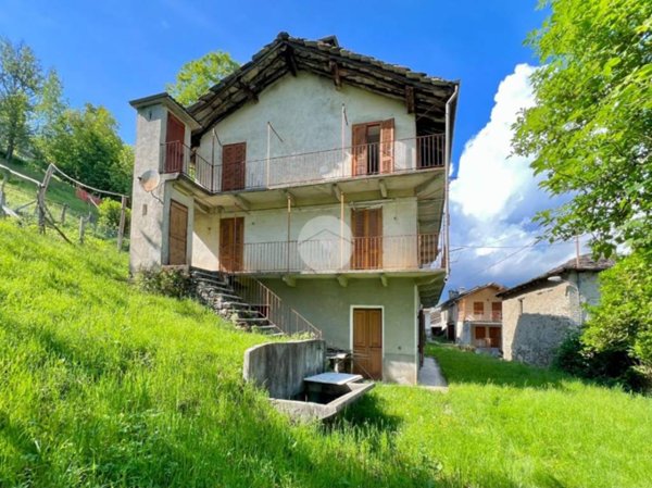 casa indipendente in vendita a Monastero di Lanzo in zona Chiaves
