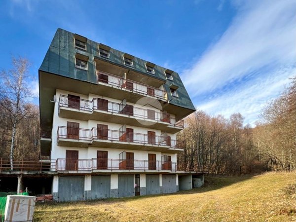 appartamento in vendita a Monastero di Lanzo in zona Chiaves