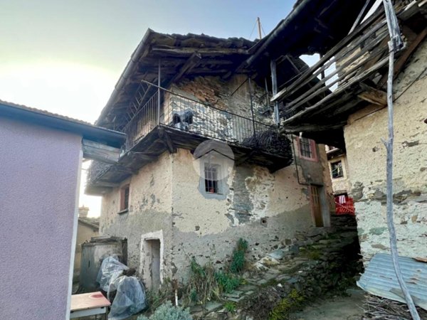 casa semindipendente in vendita a Monastero di Lanzo in zona Cresto