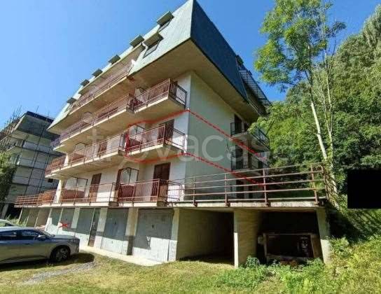 appartamento in vendita a Monastero di Lanzo in zona Chiaves