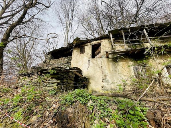 casa semindipendente in vendita a Monastero di Lanzo in zona Chiaves