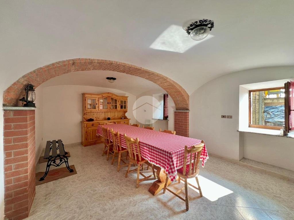 casa indipendente in vendita a Monastero di Lanzo in zona Fornelli