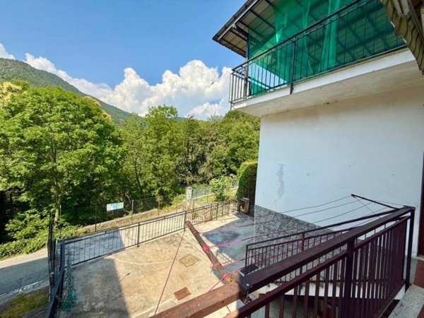 casa indipendente in vendita a Monastero di Lanzo