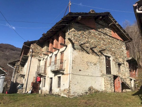 casa indipendente in vendita a Monastero di Lanzo in zona Cà di Savi