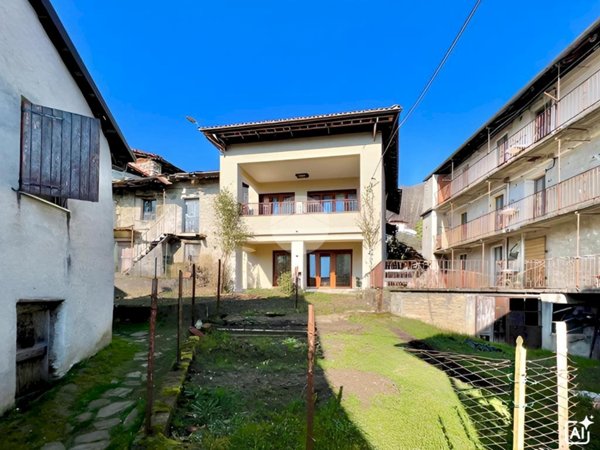 casa indipendente in vendita a Monastero di Lanzo in zona Cà di Savi