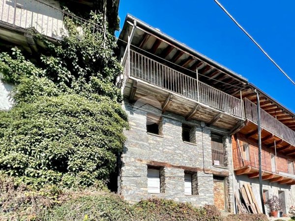 casa semindipendente in vendita a Monastero di Lanzo in zona Cresto