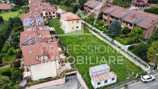terreno edificabile in vendita a Moncalieri in zona Testona