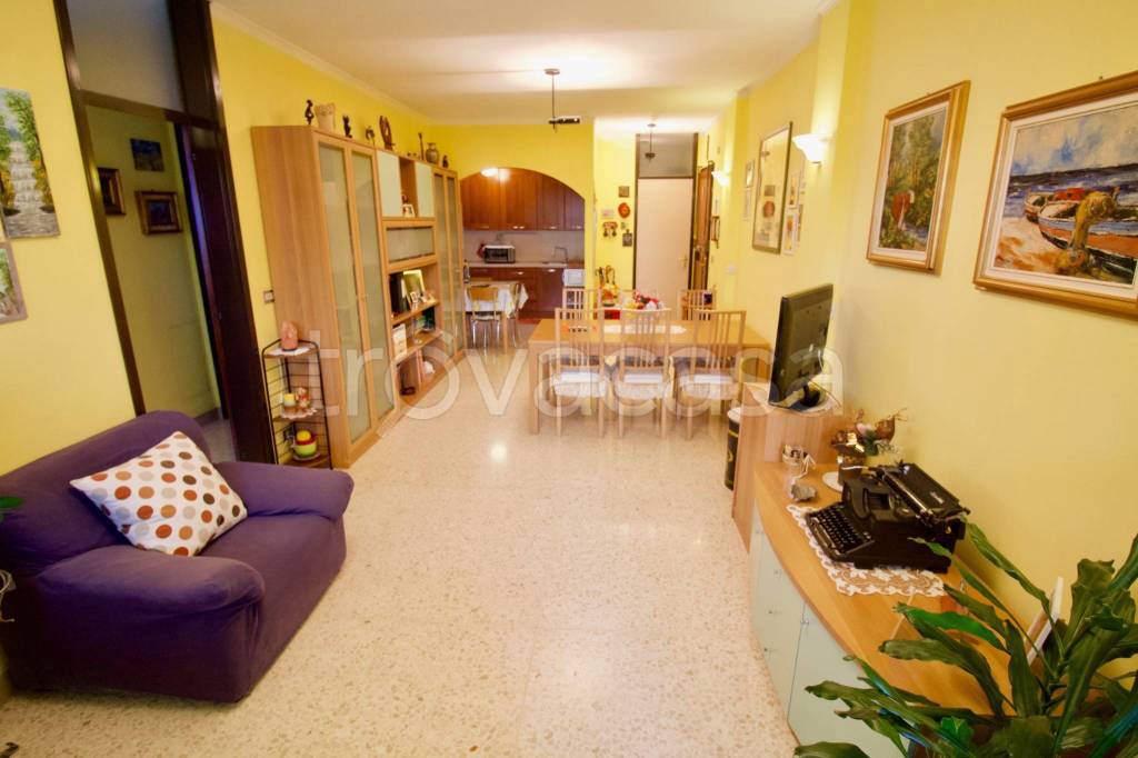 appartamento in vendita a Moncalieri in zona Testona