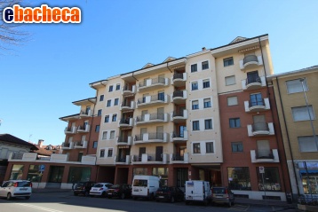 appartamento in vendita a Moncalieri in zona Barauda