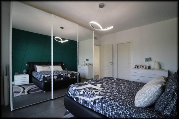 casa indipendente in vendita a Moncalieri in zona Testona