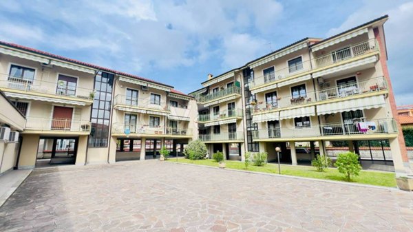 appartamento in vendita a Moncalieri in zona Testona