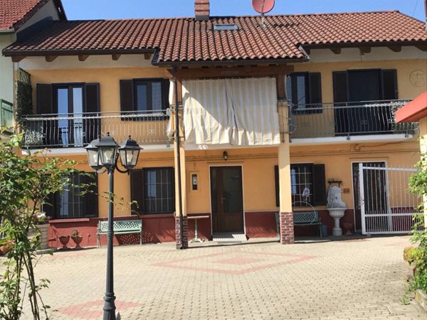 casa indipendente in vendita a Moncalieri