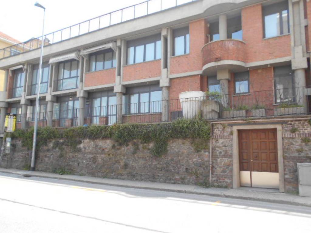negozio in vendita a Moncalieri