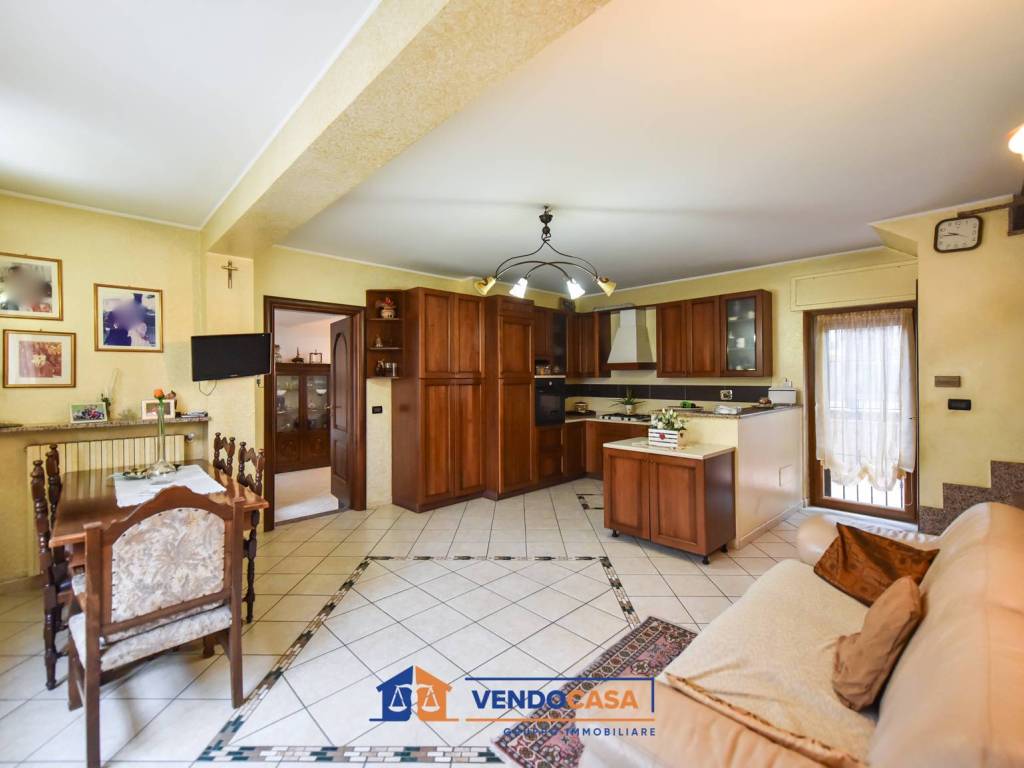 casa indipendente in vendita a Moncalieri