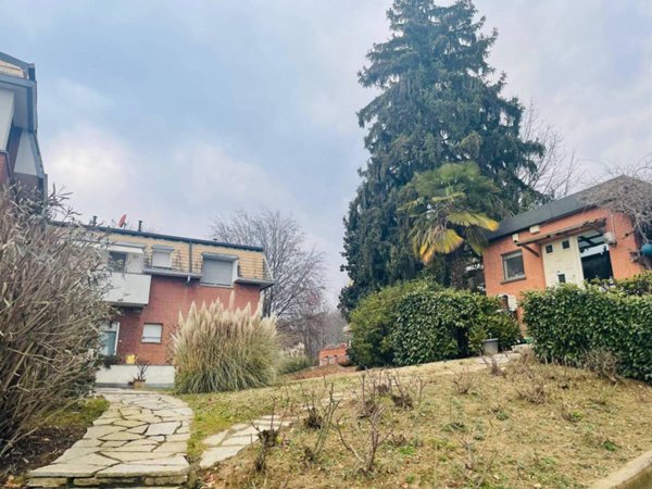 appartamento in vendita a Moncalieri in zona Revigliasco