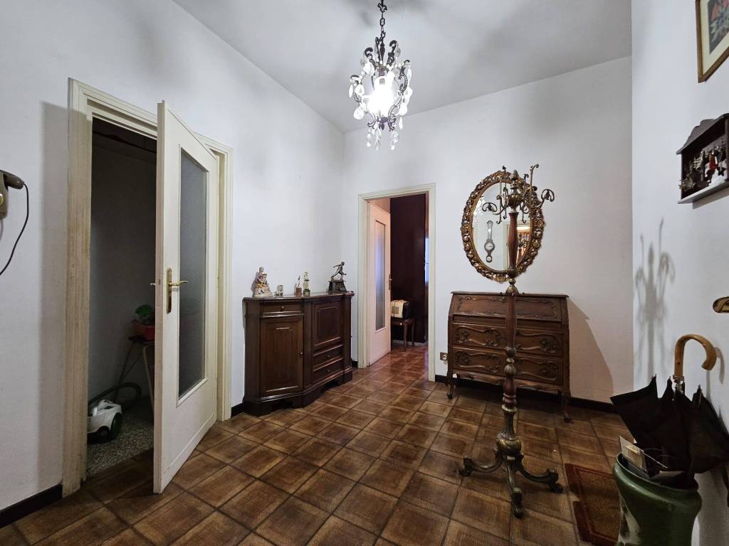 appartamento in vendita a Moncalieri in zona Borgo San Pietro