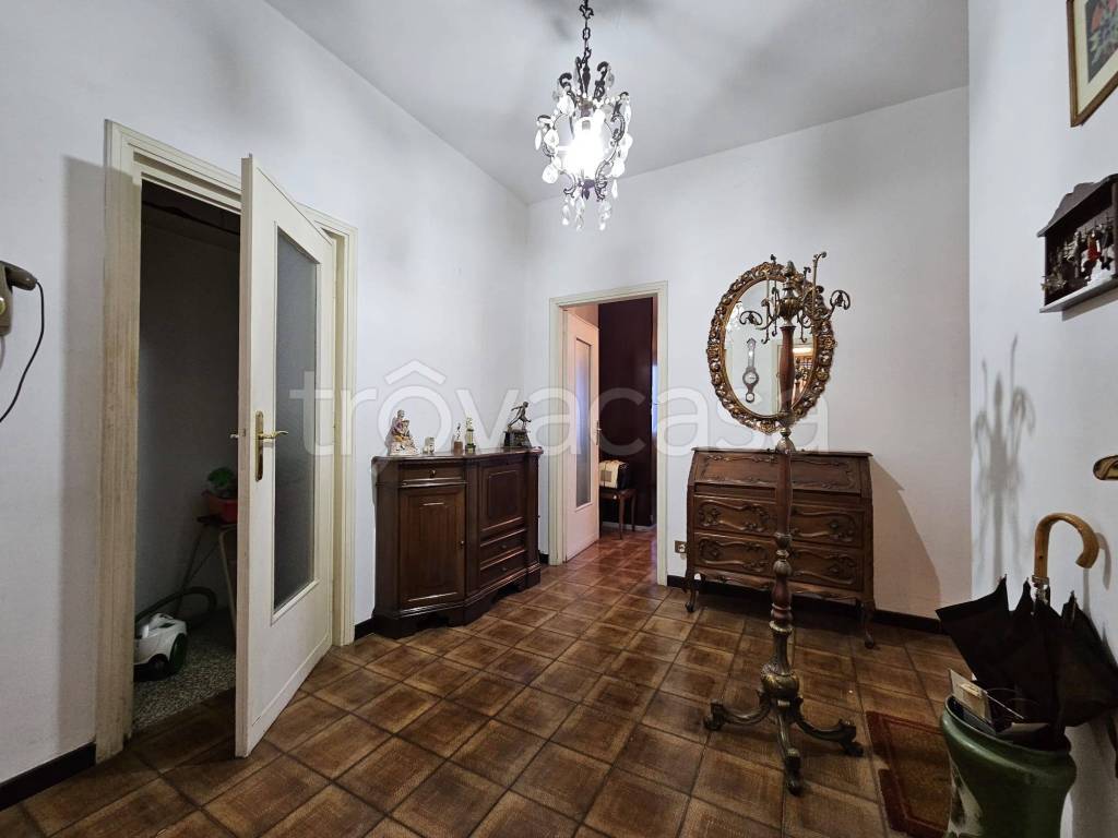 appartamento in vendita a Moncalieri in zona Borgo San Pietro