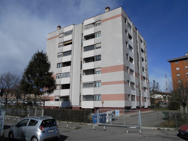 casa indipendente in vendita a Moncalieri