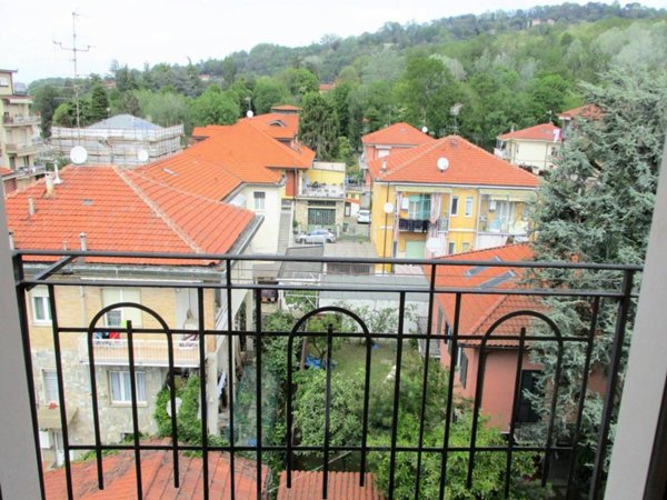 appartamento in vendita a Moncalieri in zona Revigliasco