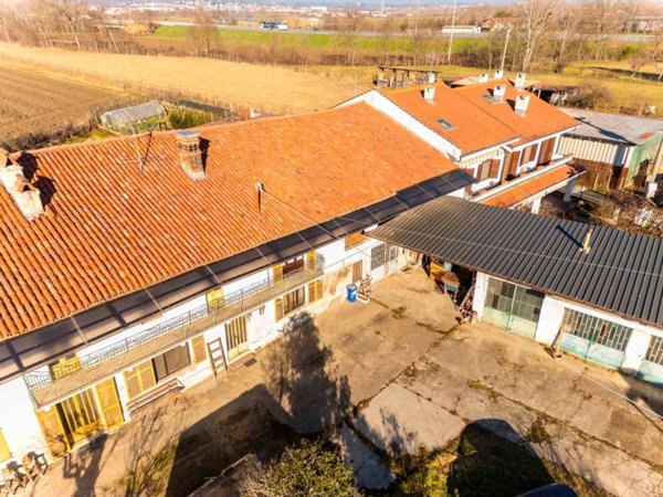 casa indipendente in vendita a Moncalieri in zona Tetti Sapini