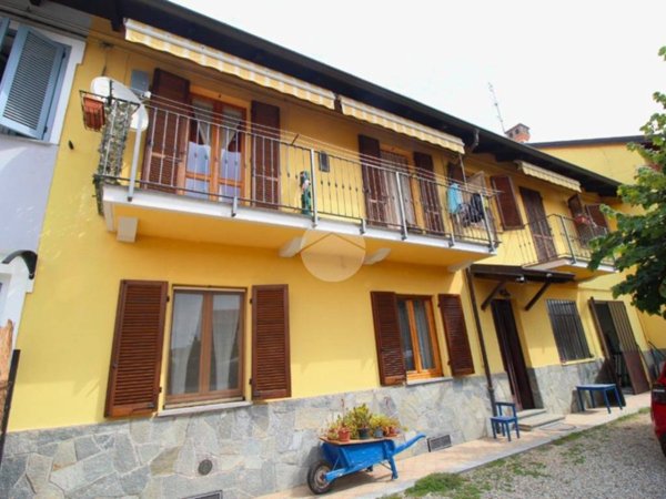 casa indipendente in vendita a Moncalieri in zona Testona
