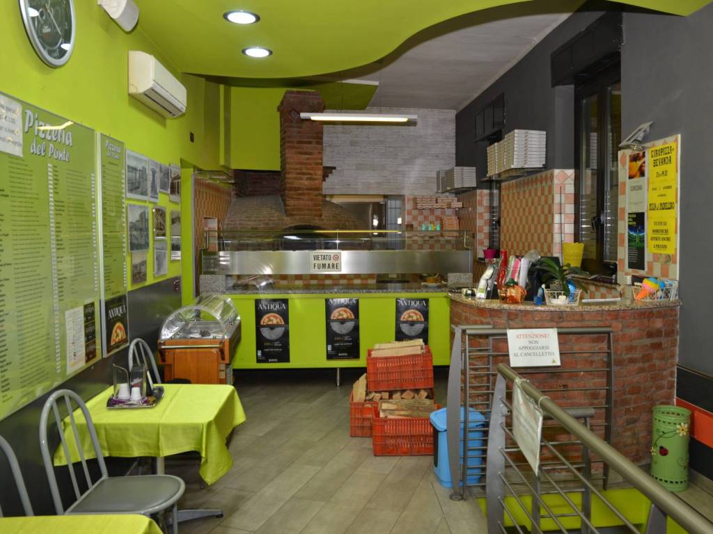 negozio in vendita a Moncalieri