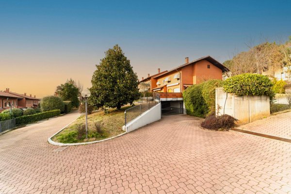 casa indipendente in vendita a Moncalieri