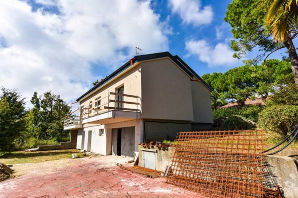 casa indipendente in vendita a Moncalieri