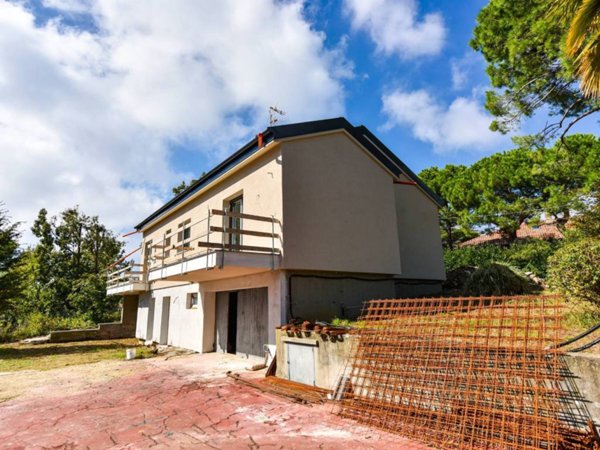 casa indipendente in vendita a Moncalieri in zona Boccia d'Oro
