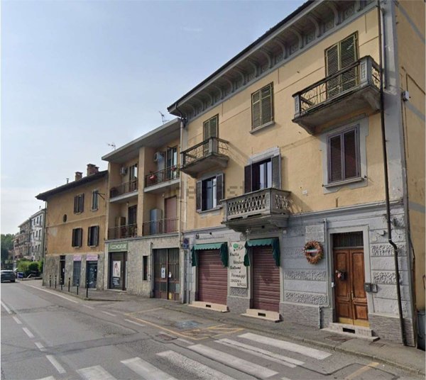 locale commerciale in vendita a Moncalieri in zona Testona