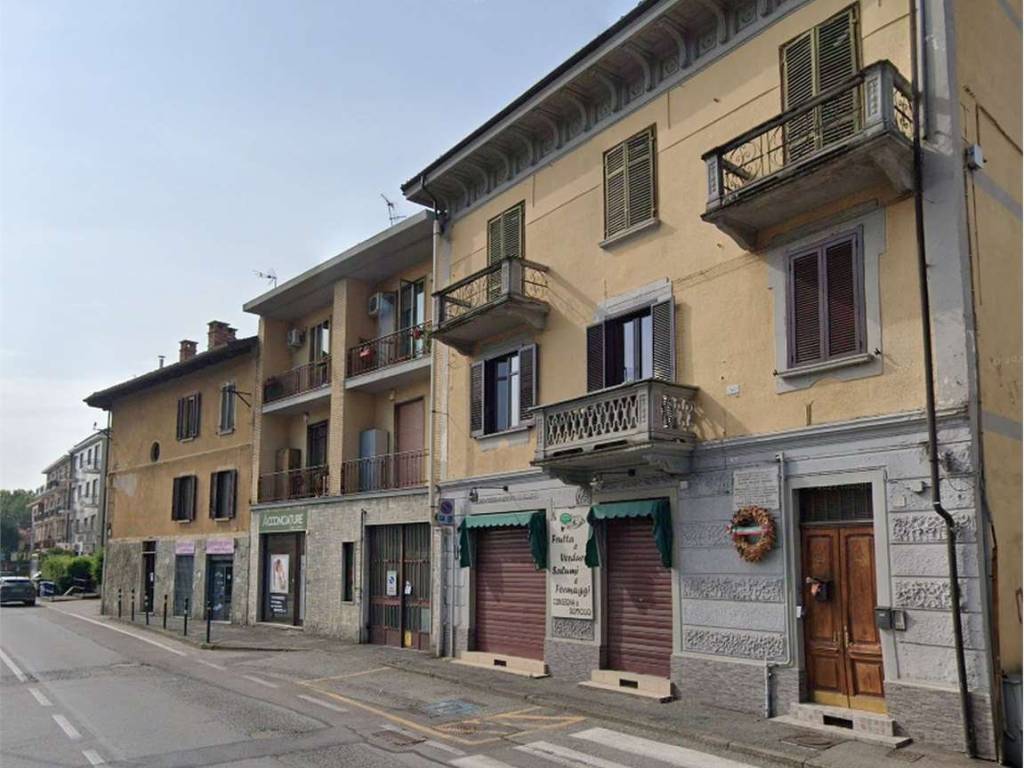 negozio in vendita a Moncalieri in zona Testona