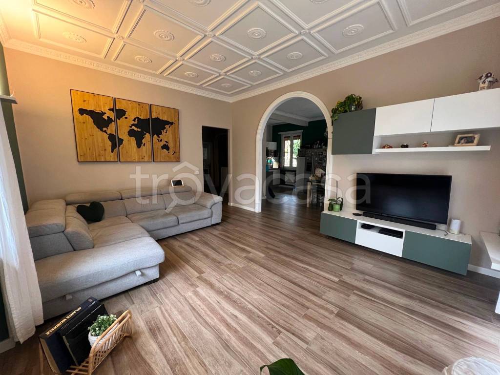 casa indipendente in vendita a Moncalieri in zona Boccia d'Oro
