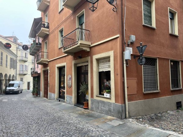 locale commerciale in vendita a Moncalieri