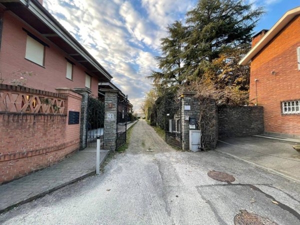 appartamento in vendita a Moncalieri in zona Testona