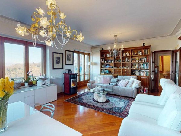 casa indipendente in vendita a Moncalieri in zona Revigliasco