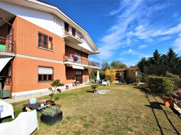 appartamento in vendita a Moncalieri in zona Revigliasco