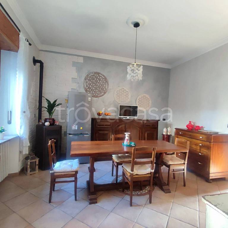 appartamento in vendita a Moncalieri in zona Borgo San Pietro