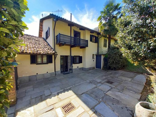 casa indipendente in vendita a Moncalieri in zona Testona