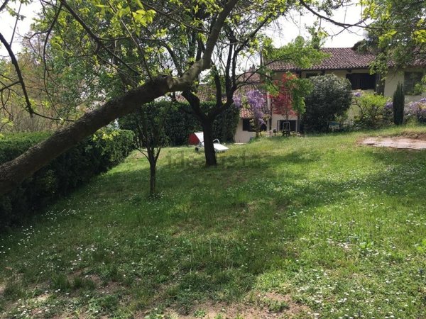 casa indipendente in vendita a Moncalieri in zona Moriondo